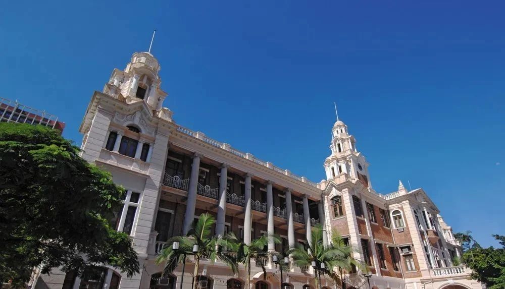 英国知名大学都在哪个城市？哪个地区最受留学生欢迎？